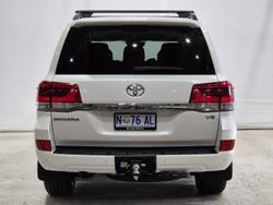 2015 Toyota Landcruiser Sahara VDJ200R 4X4 Dual Range WHITE