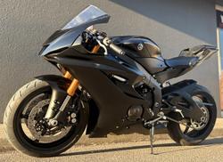 2024 Yamaha YZF-R6 Race Model