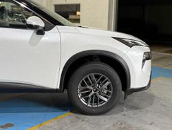 2026 Nissan X-TRAIL ST