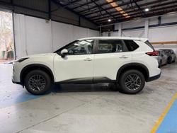 2026 Nissan X-TRAIL ST