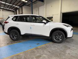 2026 Nissan X-TRAIL ST