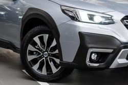 2025 Subaru Outback AWD Touring