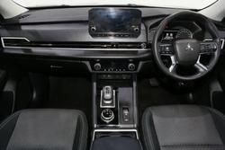 2022 Mitsubishi Outlander LS