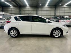 2018 Toyota Corolla Ascent Sport ZRE182R Crystal Pearl