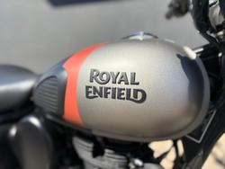 2025 Royal Enfield Classic 350 Dark Classic 350 Grey