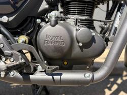 2025 Royal Enfield Hunter 350 Hunter Red
