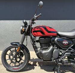 2025 Royal Enfield Hunter 350 Hunter Red
