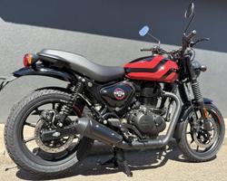 2025 Royal Enfield Hunter 350 Hunter Red
