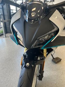 2025 CFMOTO 450 SR ABS WHITE