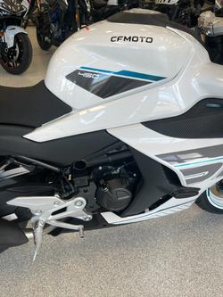 2025 CFMOTO 450 SR ABS WHITE