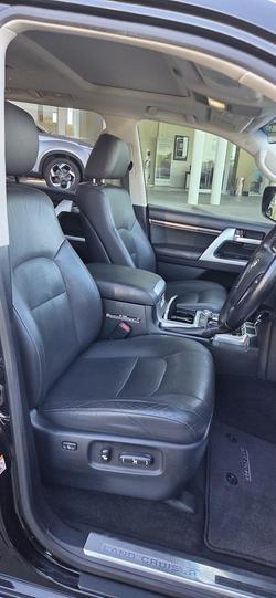 2019 Toyota Landcruiser VX