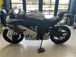 2025 CFMOTO 2025 CF Moto 675CC 675SR-R ABS Aerolite Grey