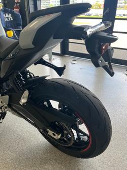 2025 CFMOTO 2025 CF Moto 675CC 675SR-R ABS Aerolite Grey