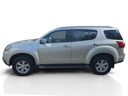 2016 Isuzu MU-X LS-T