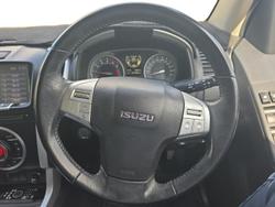 2016 Isuzu MU-X LS-T