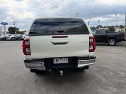 2022 Toyota Hilux SR5