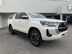 2022 Toyota Hilux SR5