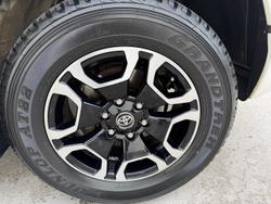 2022 Toyota Hilux SR5