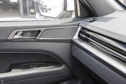 2025 KGM SsangYong Musso ELX Q261 MY24 4X4 Dual Range Grand White