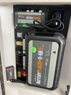 2024 Design RV Crx Semi Off Road Van 2-1, 19'