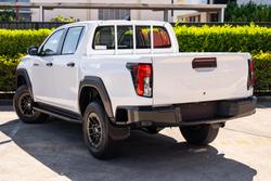 2026 Toyota Hilux SR 48V GUN227R 4X4 Dual Range Glacier White