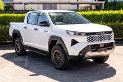 2026 Toyota Hilux SR 48V GUN227R 4X4 Dual Range Glacier White