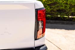 2026 Toyota Hilux SR 48V GUN227R 4X4 Dual Range Glacier White