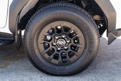 2026 Toyota Hilux SR 48V GUN227R 4X4 Dual Range Glacier White