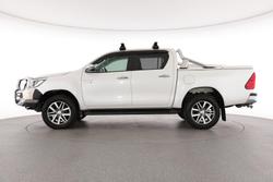 2019 Toyota Hilux SR5