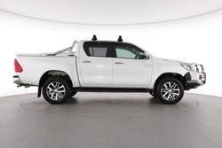 2019 Toyota Hilux SR5