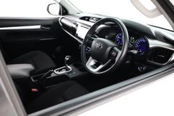 2019 Toyota Hilux SR5