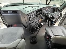 2021 Freightliner Cascadia 126 WHITE