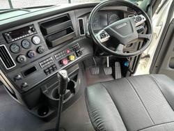 2021 Freightliner Cascadia 126 WHITE