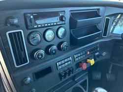 2021 Freightliner Cascadia 600 WHITE