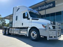 2021 Freightliner Cascadia 126 WHITE