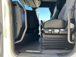 2021 Freightliner Cascadia 126 WHITE