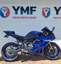 Yamaha YZF-R7LA