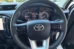2020 Toyota Hilux SR