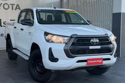 2020 Toyota Hilux SR