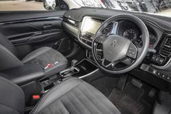 2021 Mitsubishi Outlander LS