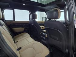 2025 Land Rover Defender 110 P525 V8