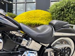 2017 HARLEY-DAVIDSON FLSTN SOFTAIL DELUXE Black