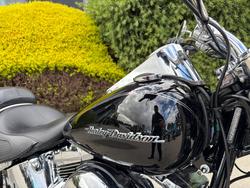 2017 HARLEY-DAVIDSON FLSTN SOFTAIL DELUXE Black