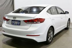 2017 Hyundai Elantra Active