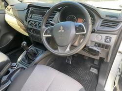 2015 Mitsubishi Triton GLX MQ MY16 4X4 Dual Range White