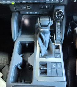 2024 Toyota Landcruiser Prado VX