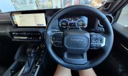 2024 Toyota Landcruiser Prado VX