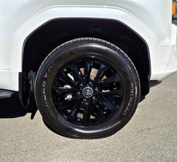 2024 Toyota Landcruiser Prado VX