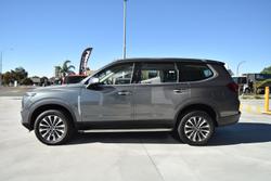 2021 LDV D90