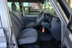 2023 Toyota Landcruiser GXL